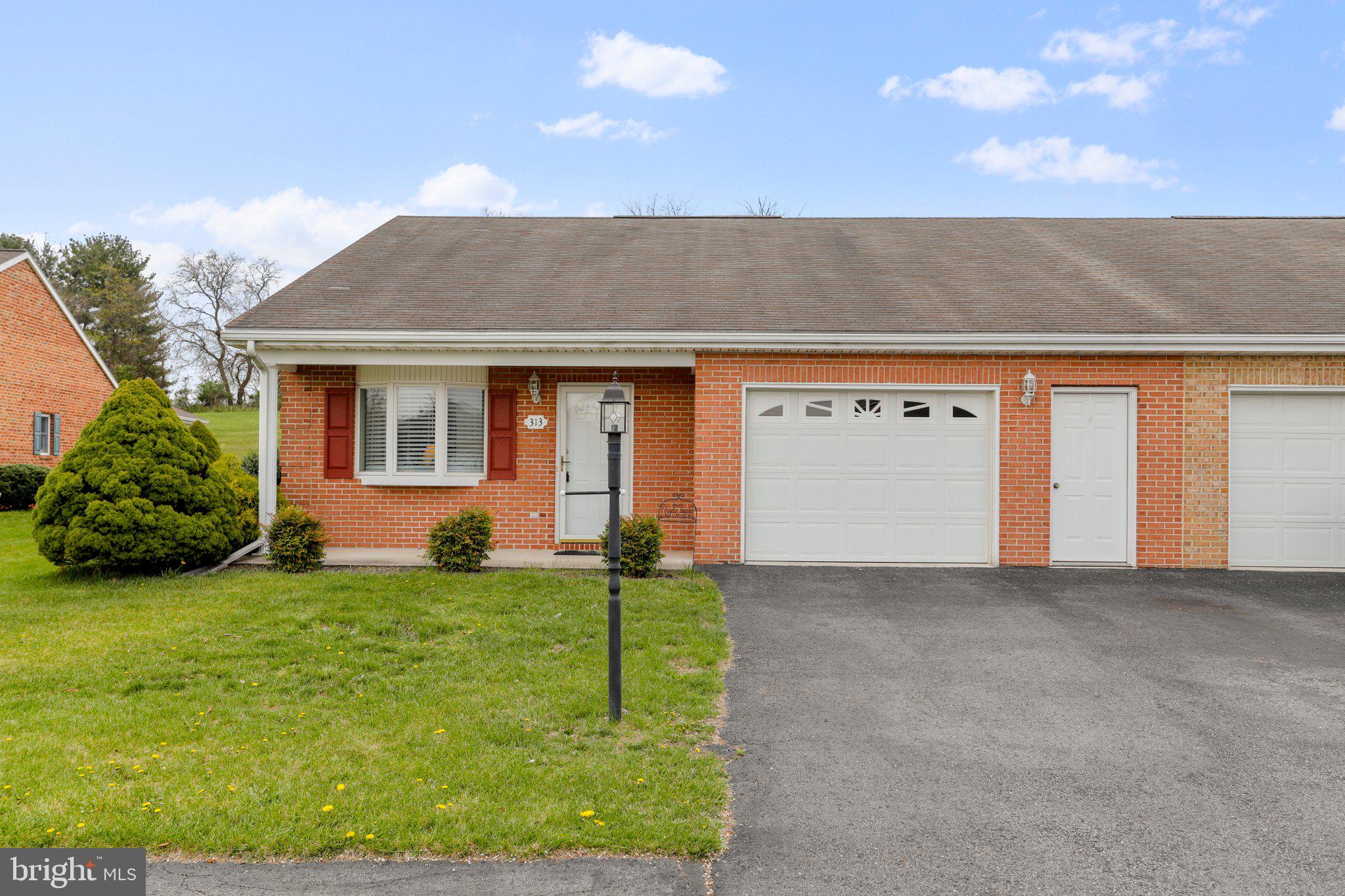 SOUTH POINTE - Residential