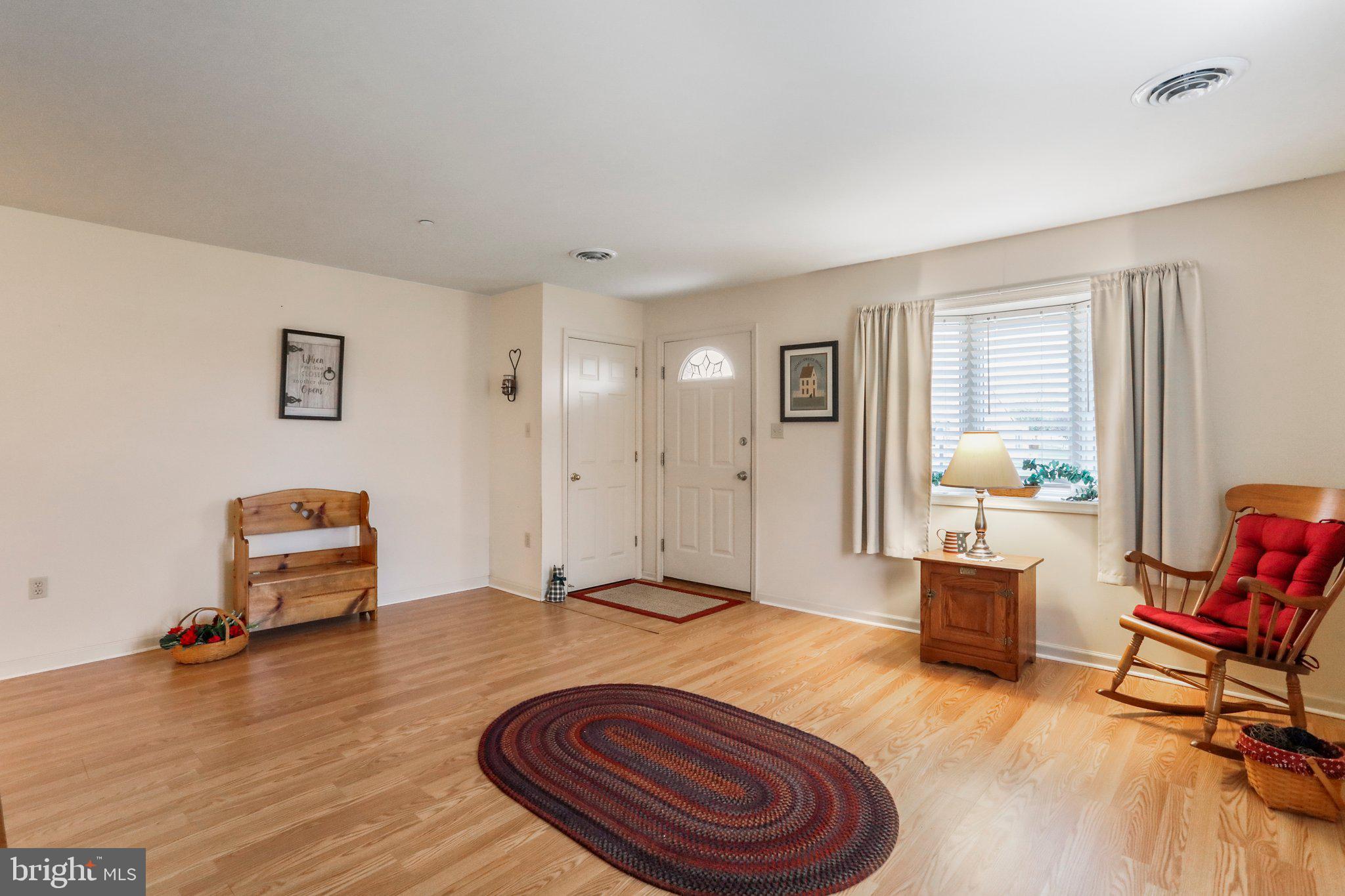 SOUTH POINTE - Residential