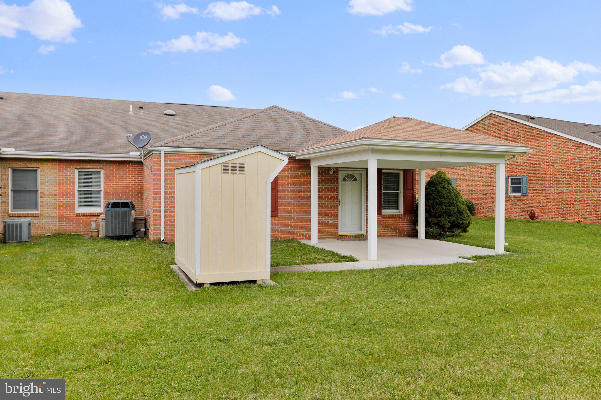 SOUTH POINTE - Residential