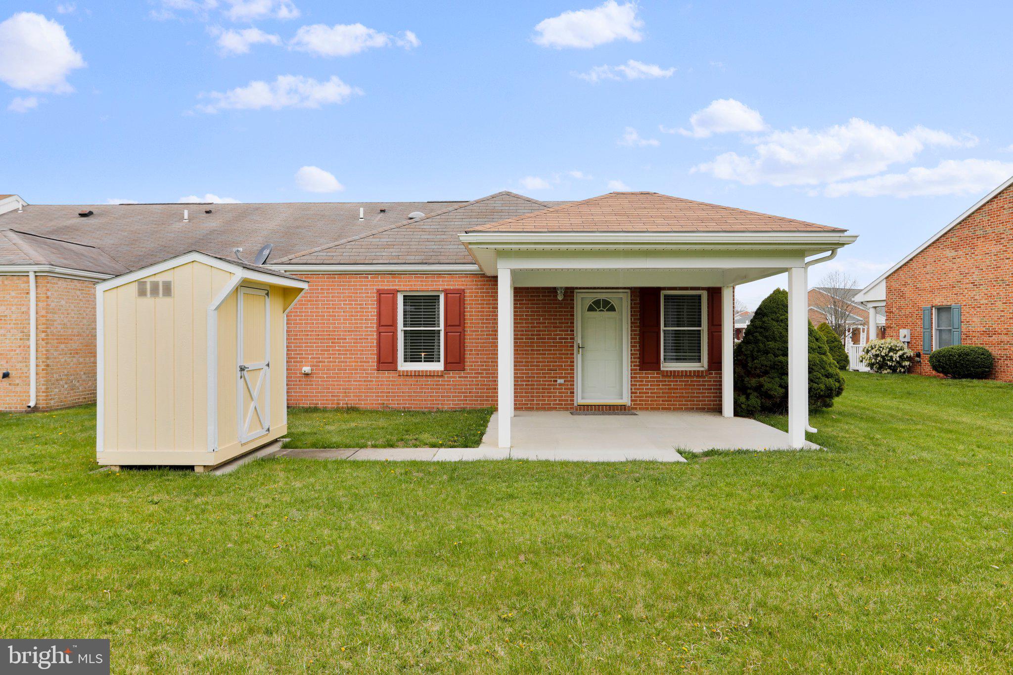 SOUTH POINTE - Residential