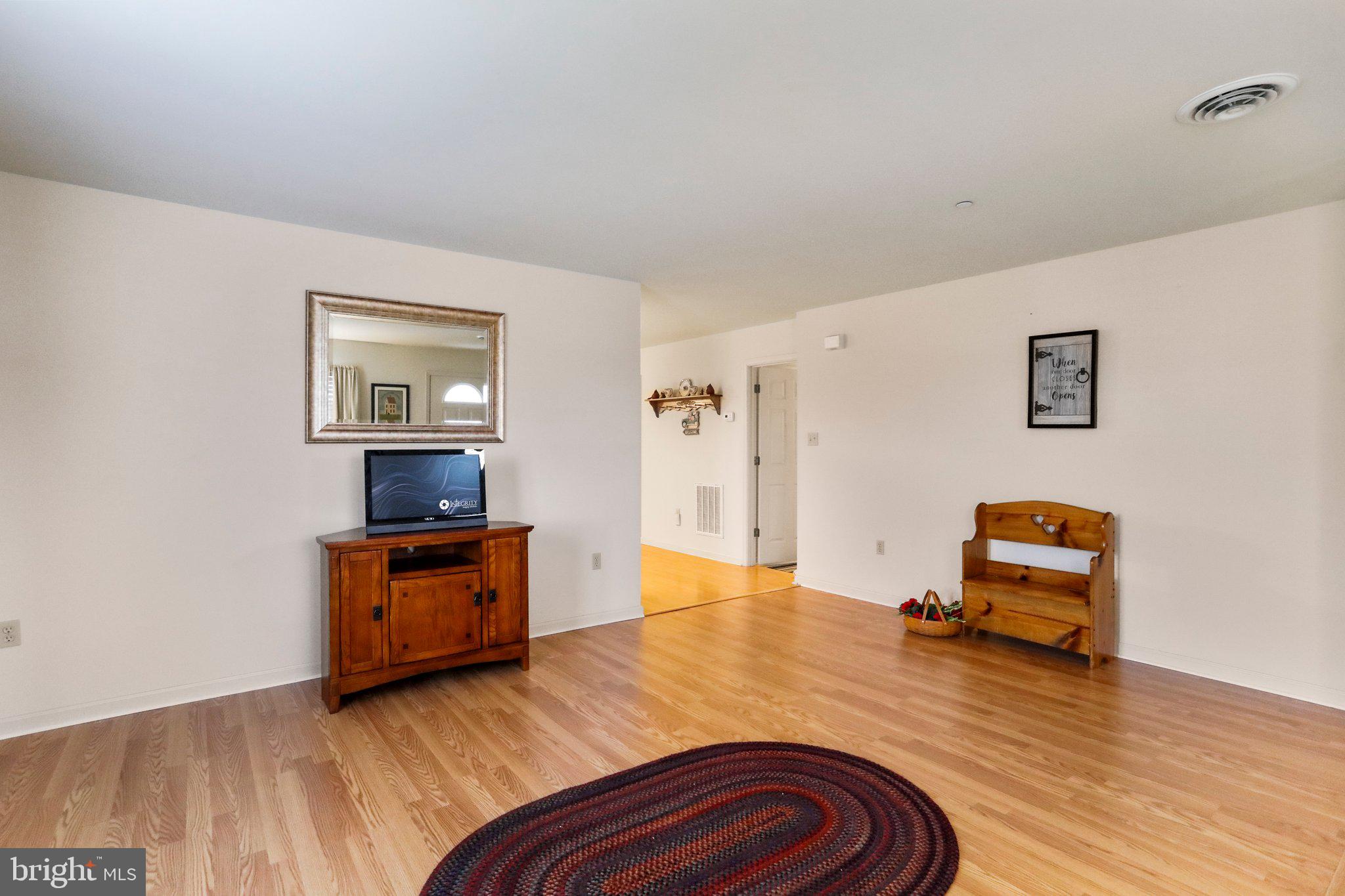 SOUTH POINTE - Residential