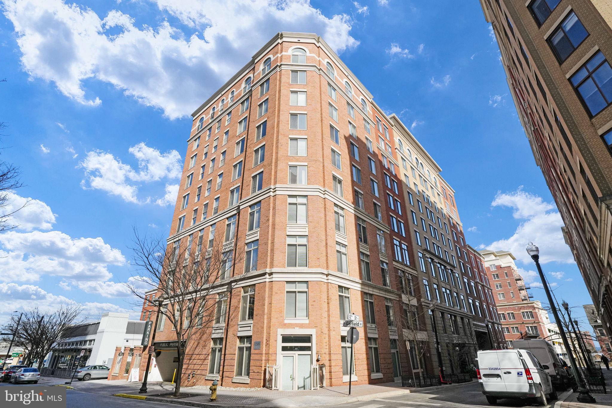 STATION SQUARE - Residential