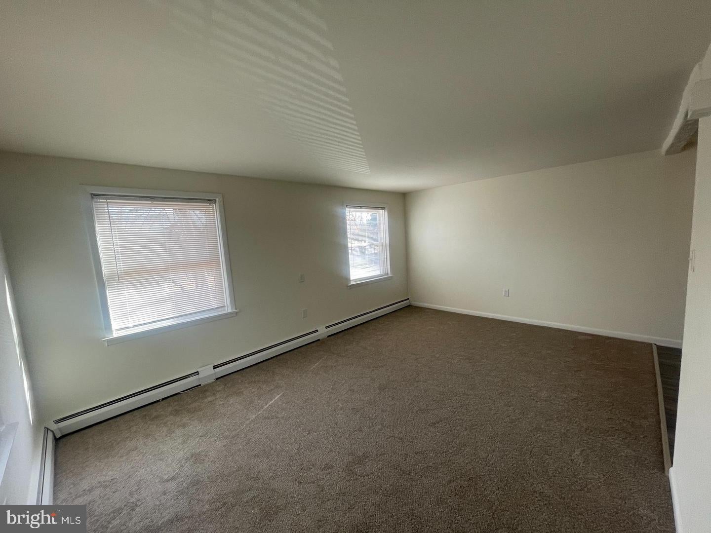 233 ROESCH AVENUE B 2ND FL B