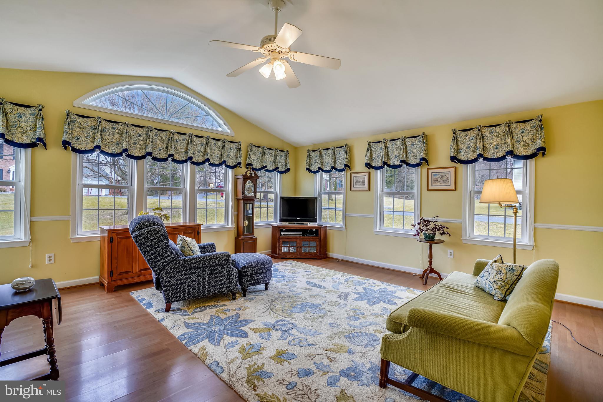 BRAMPTON HILLS - Residential