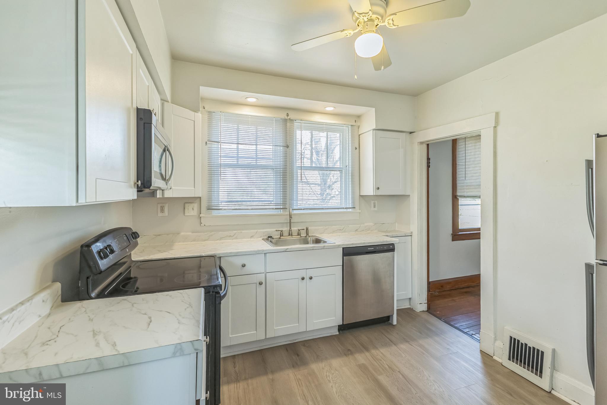 BOWLEYS QUARTERS - Residential