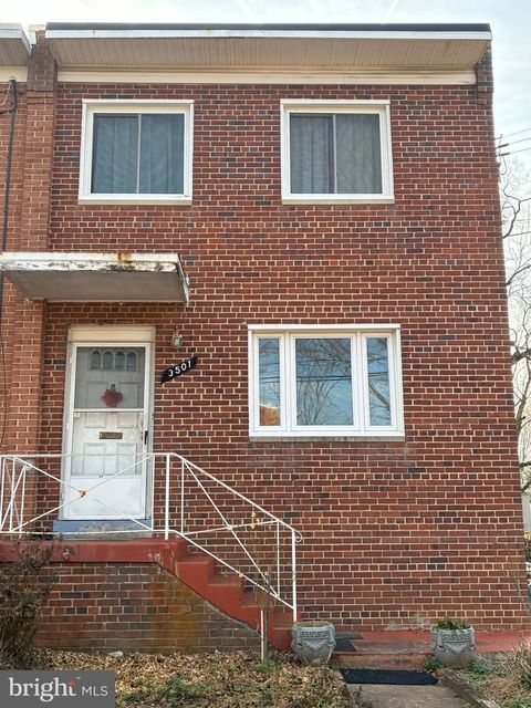 3501 MADISON PLACE HYATTSVILLE MD 20782