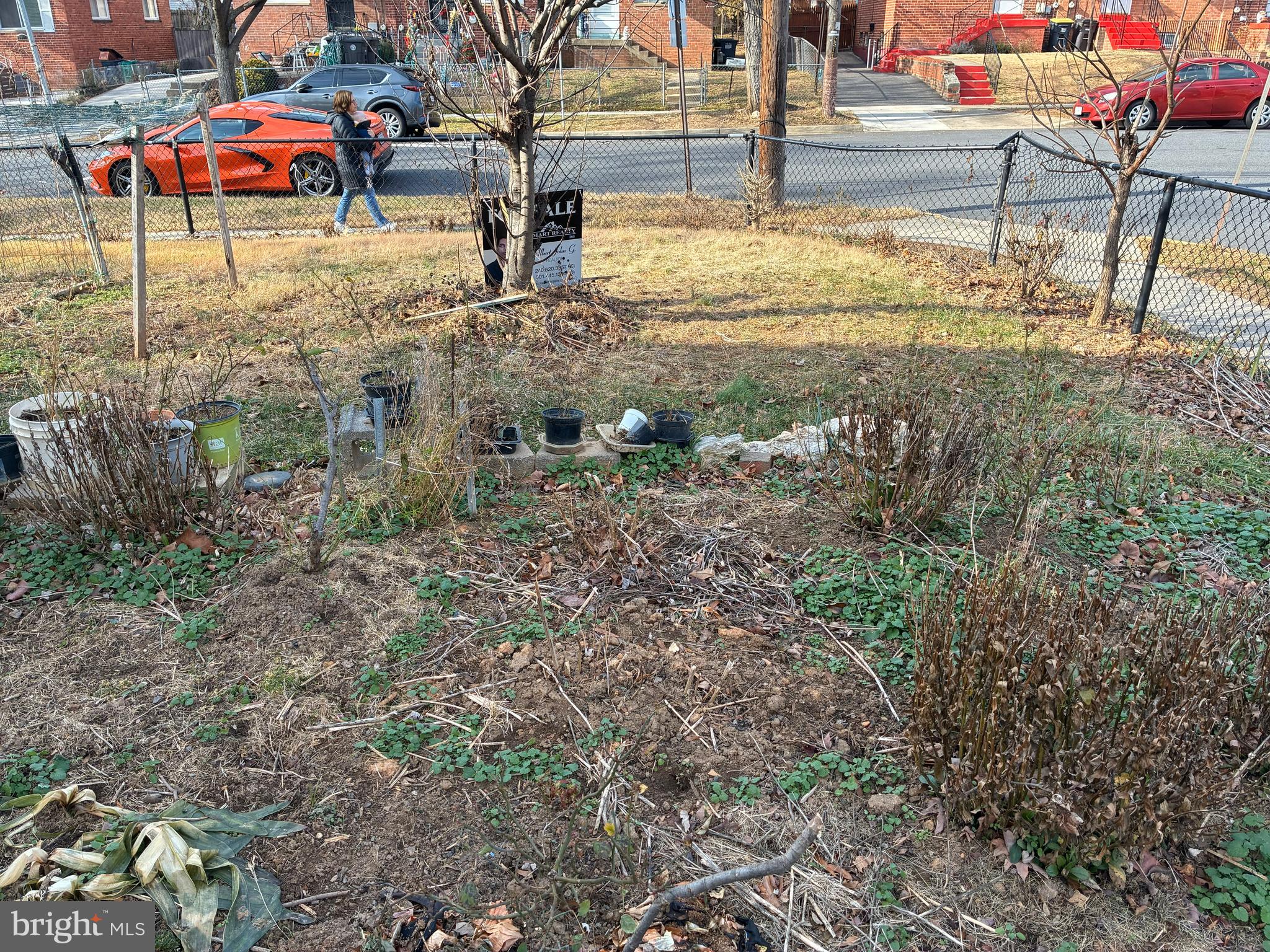 WOOD MANOR - Residential