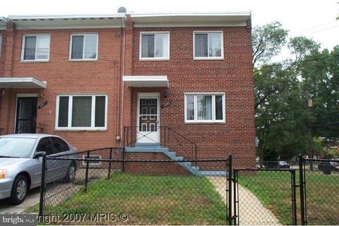 3501 MADISON PLACE HYATTSVILLE MD 20782