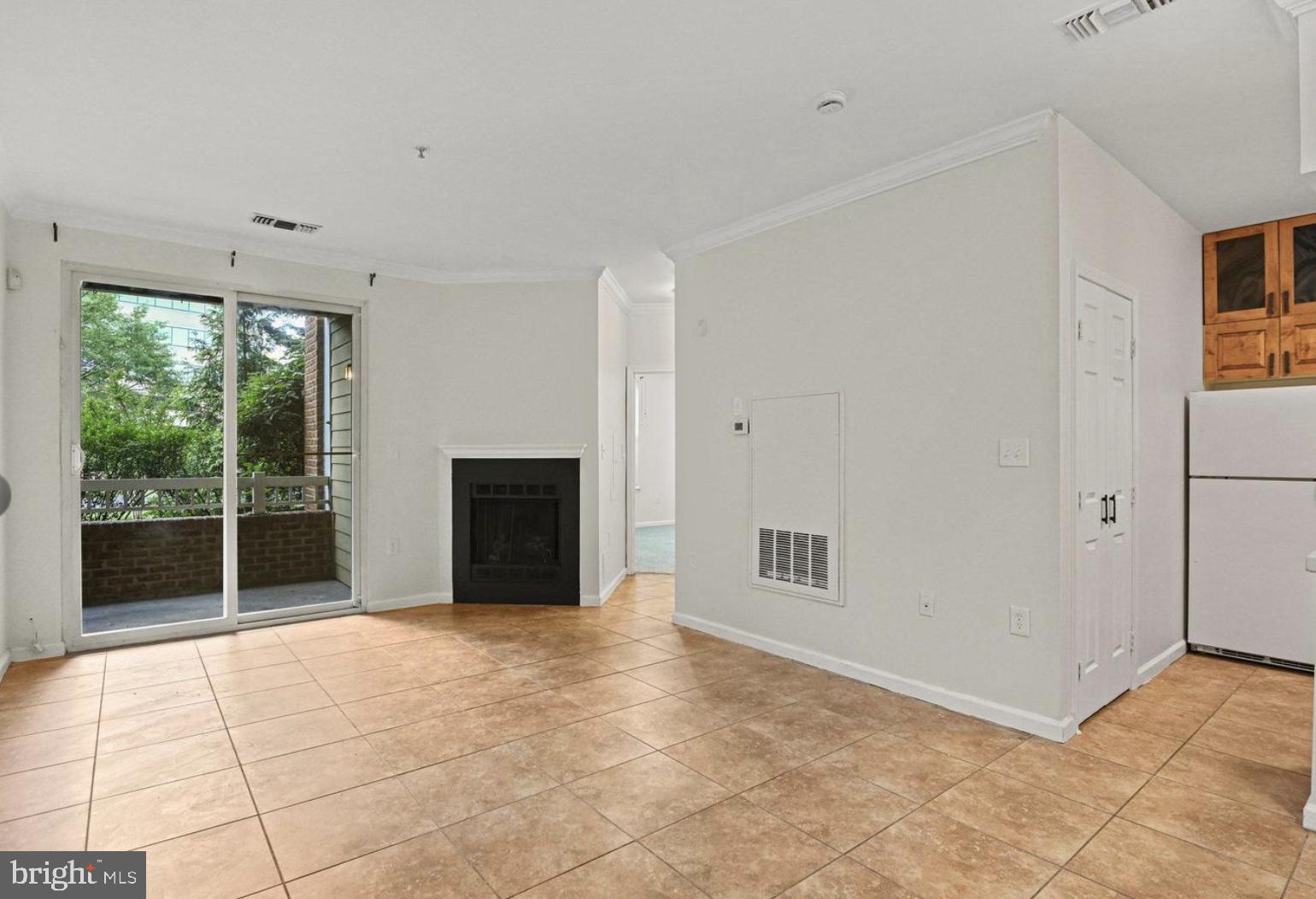 WORLDGATE CONDO - Residential Lease