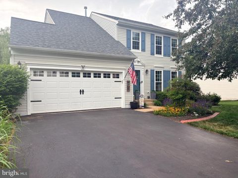 Photo of 17 Silverthorn Court, STAFFORD, VA 22554 (MLS # VAST2048668)