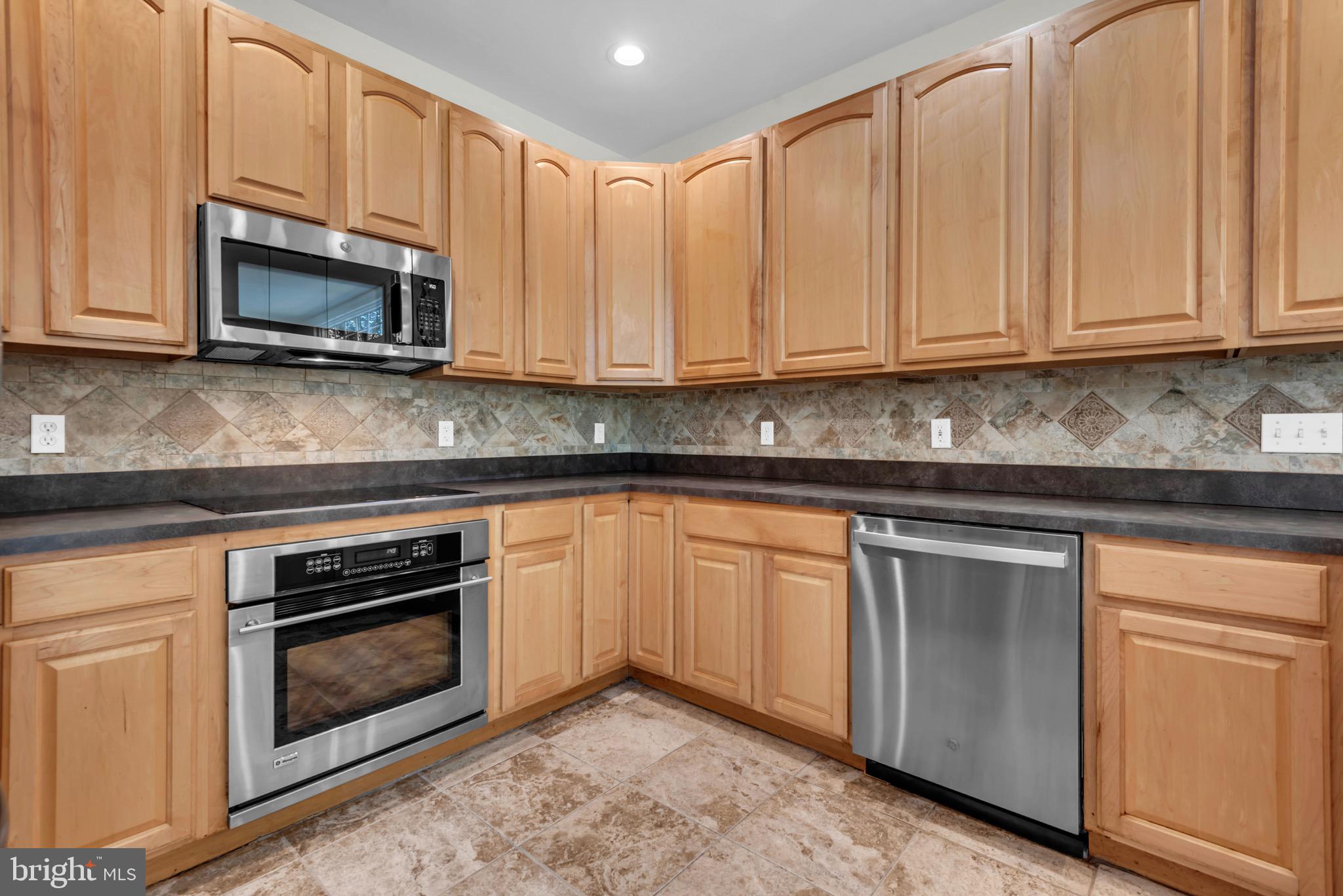 SHEFFIELD PARK - Residential