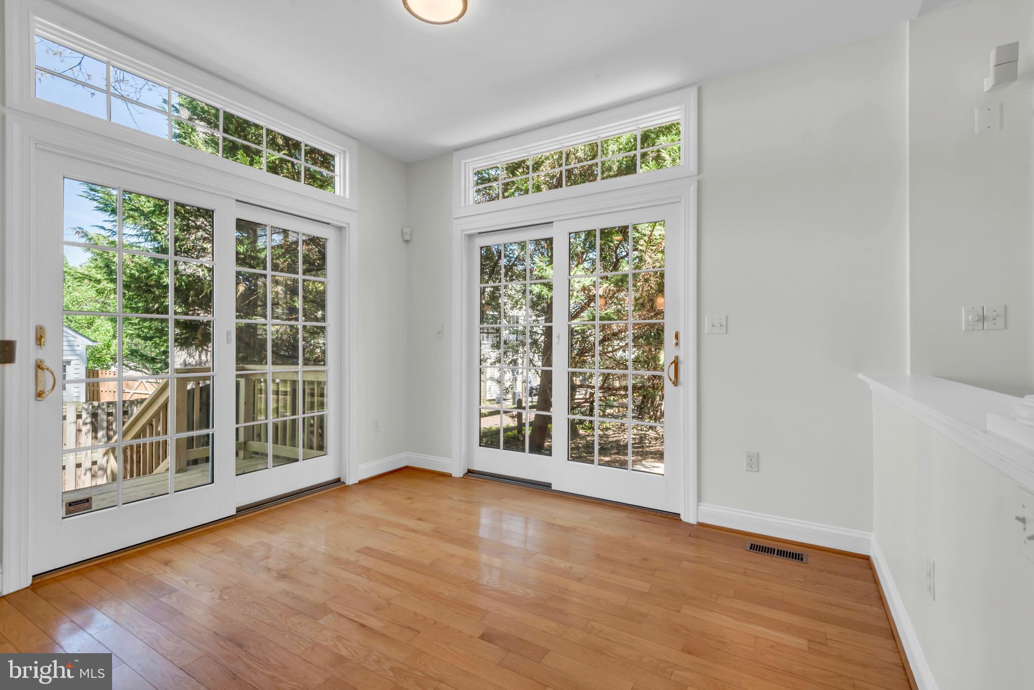 SHEFFIELD PARK - Residential