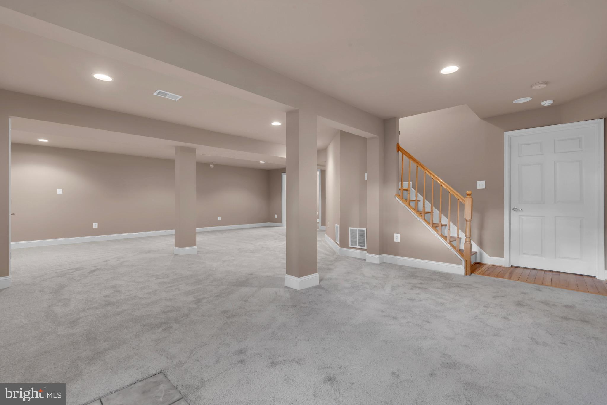 SHEFFIELD PARK - Residential