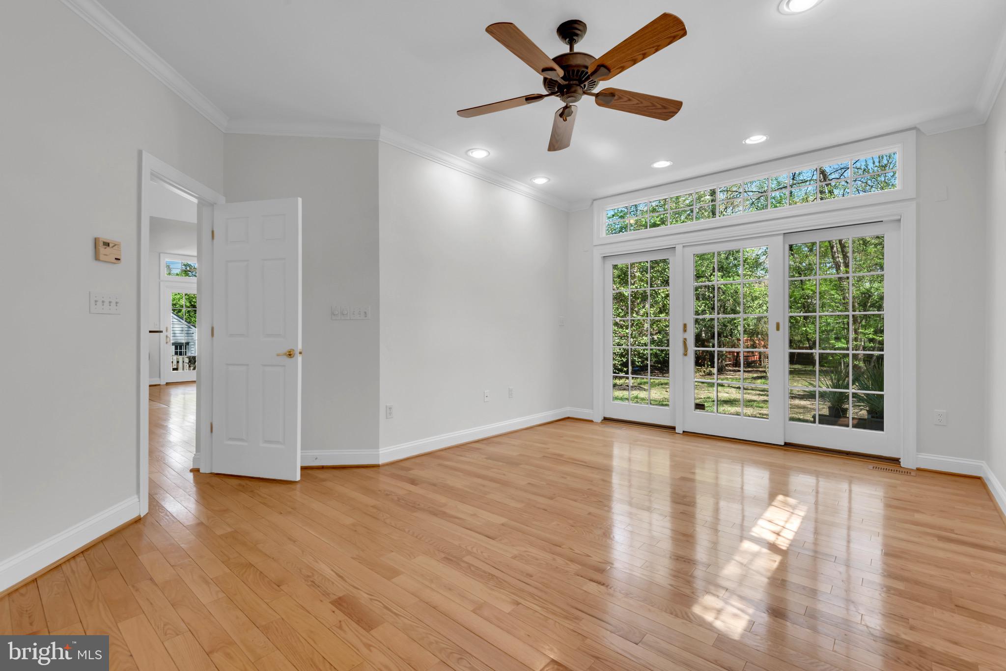 SHEFFIELD PARK - Residential