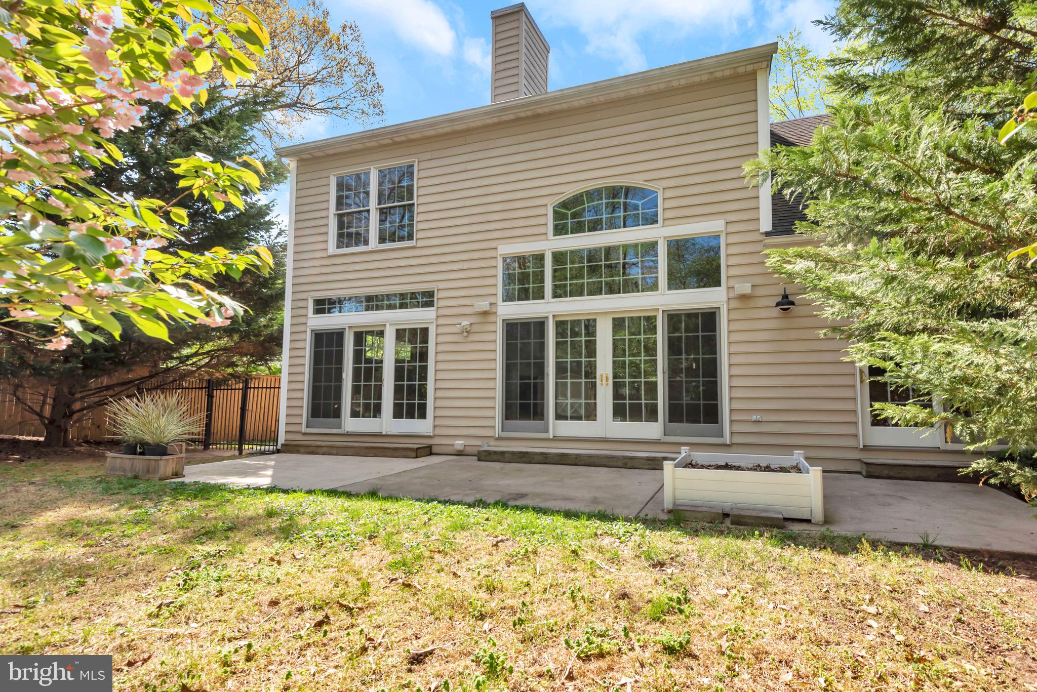 SHEFFIELD PARK - Residential