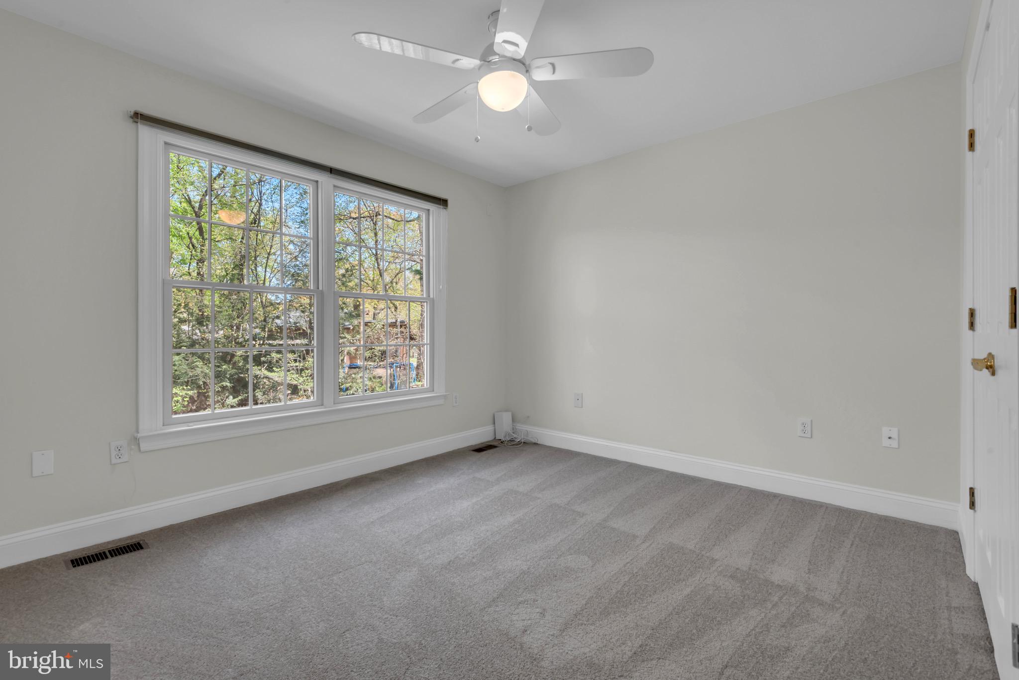 SHEFFIELD PARK - Residential