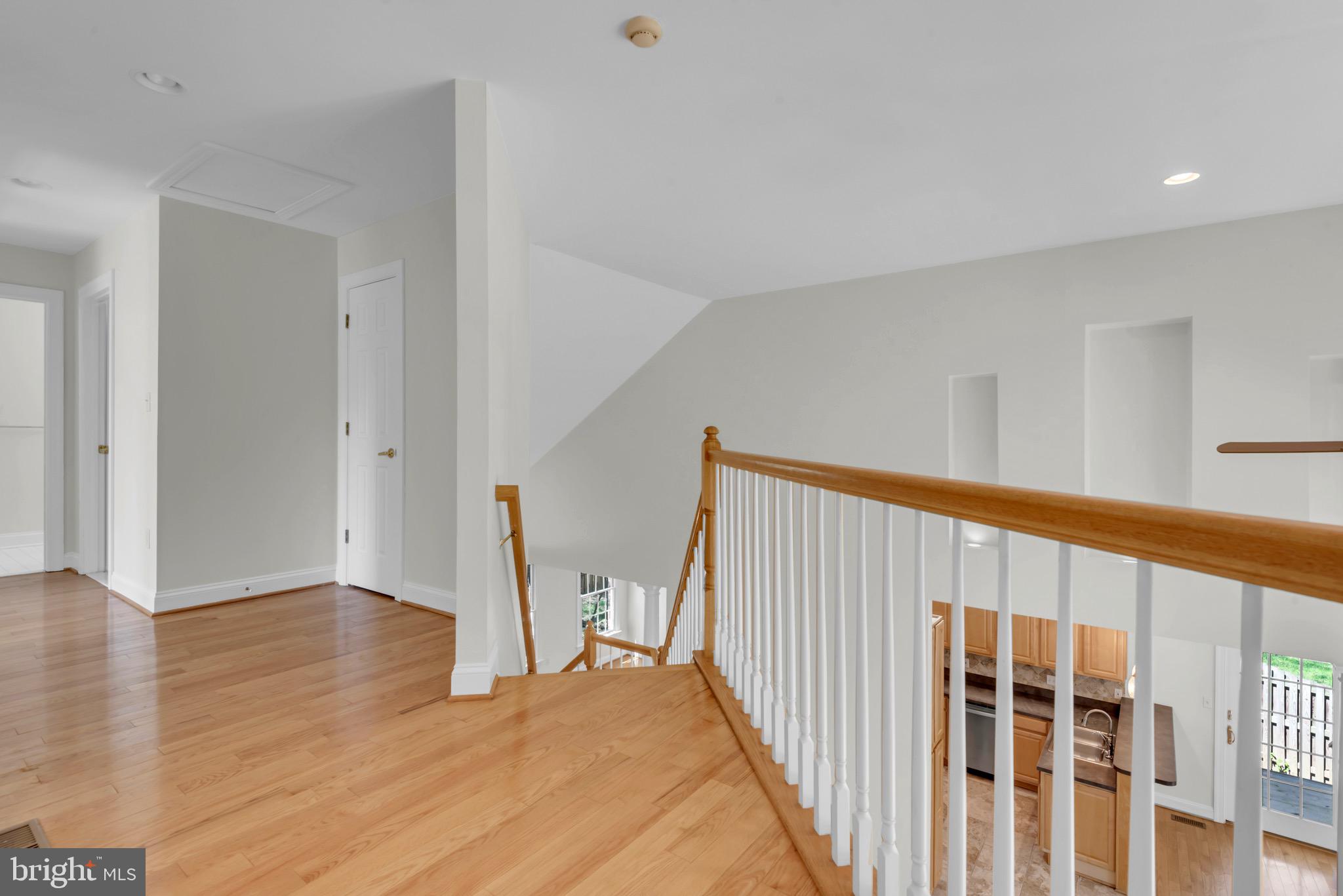 SHEFFIELD PARK - Residential