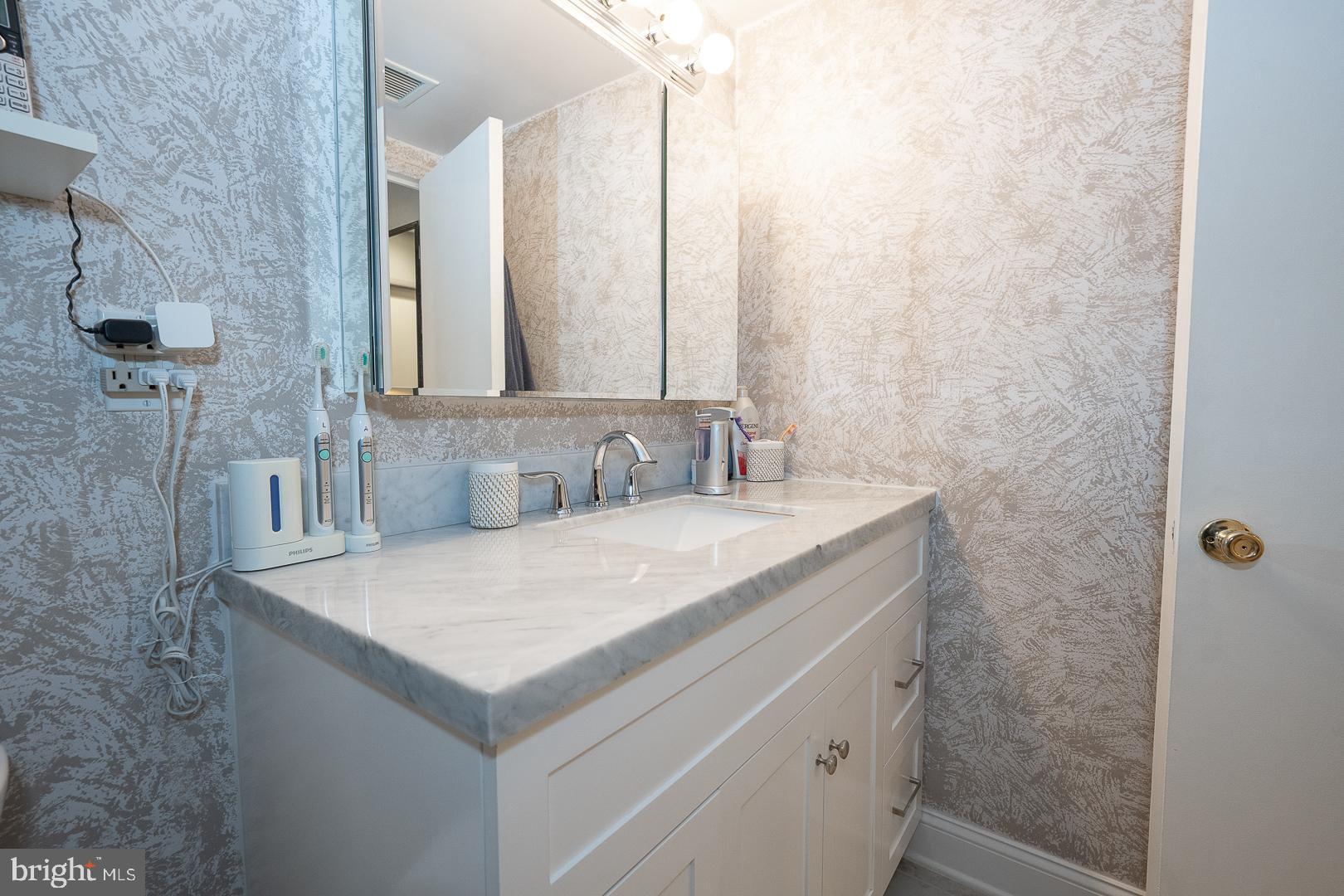 OAK HILL - Residential