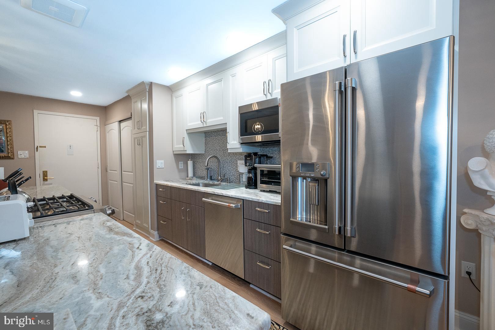 OAK HILL - Residential