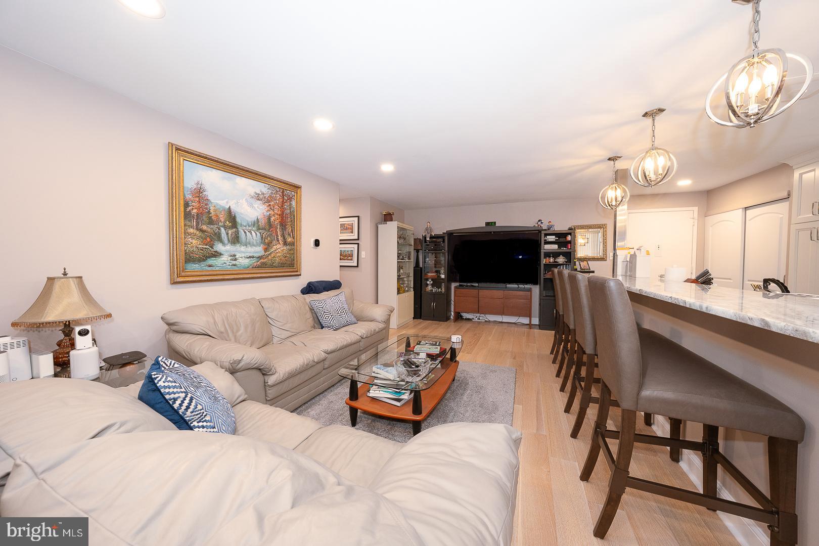 OAK HILL - Residential