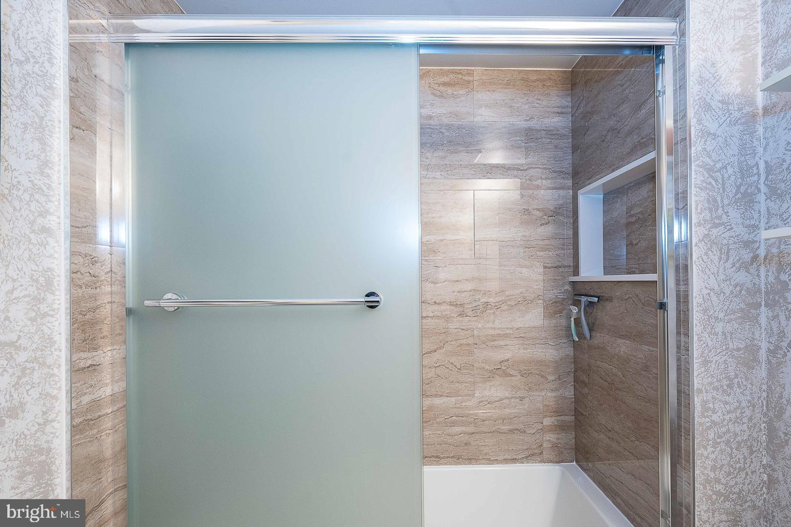 OAK HILL - Residential