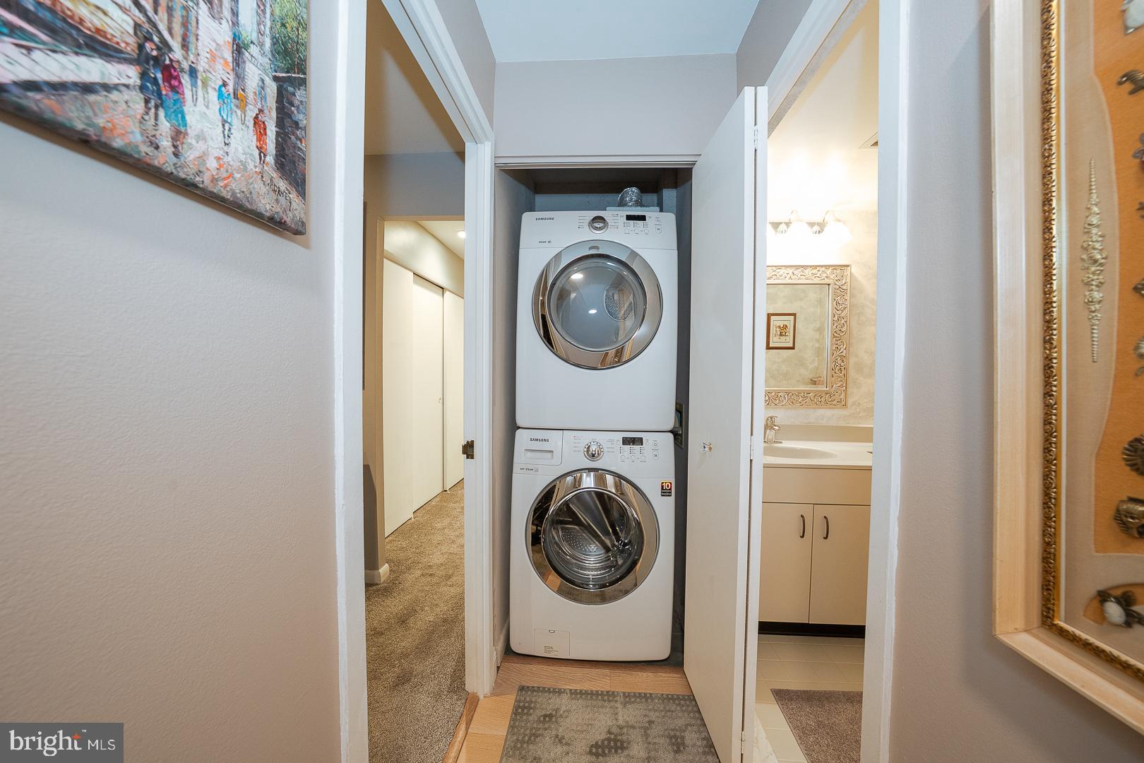 OAK HILL - Residential