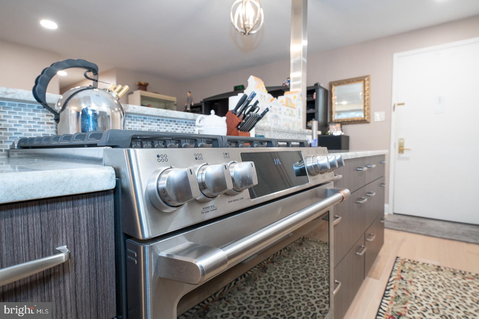 OAK HILL - Residential