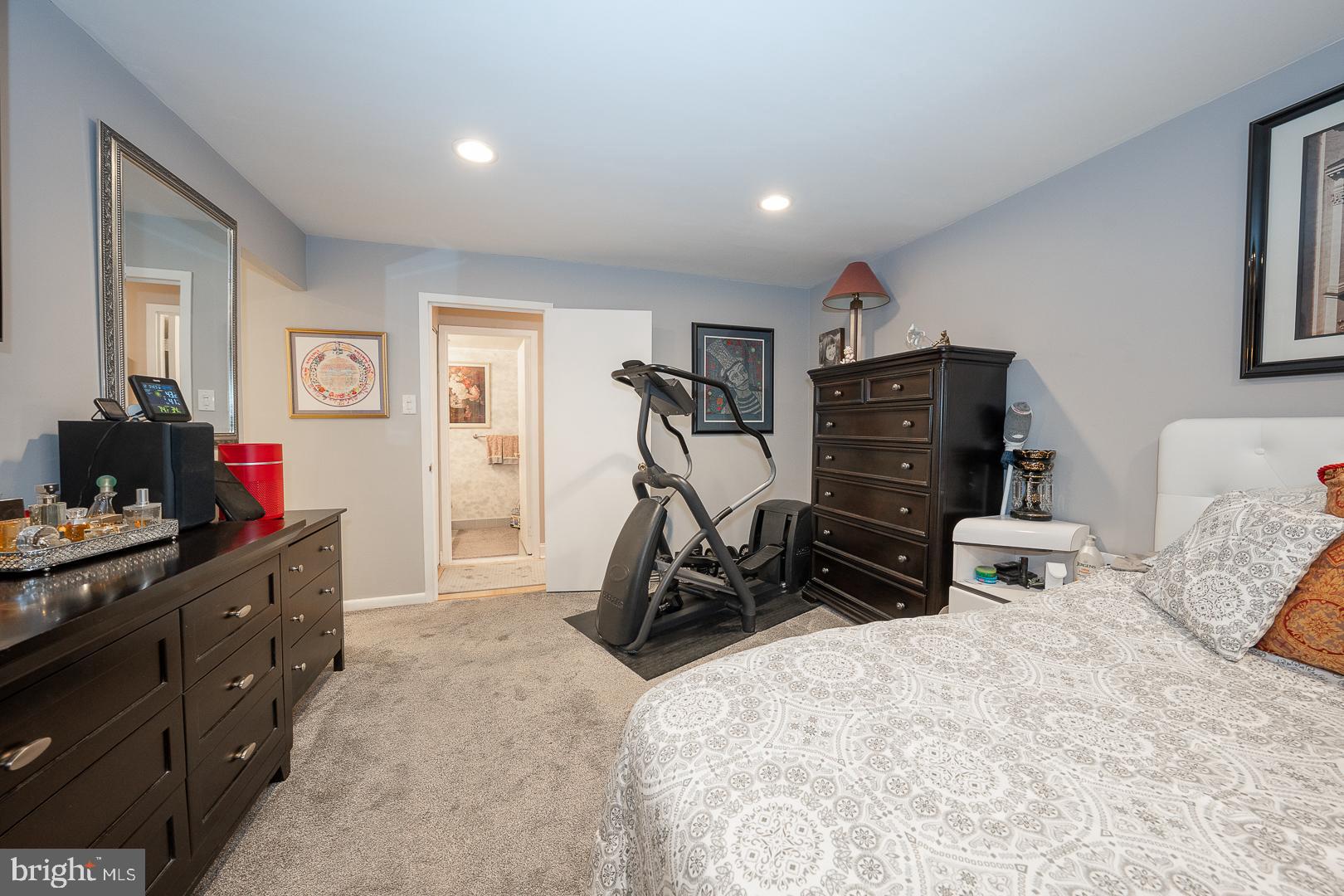 OAK HILL - Residential