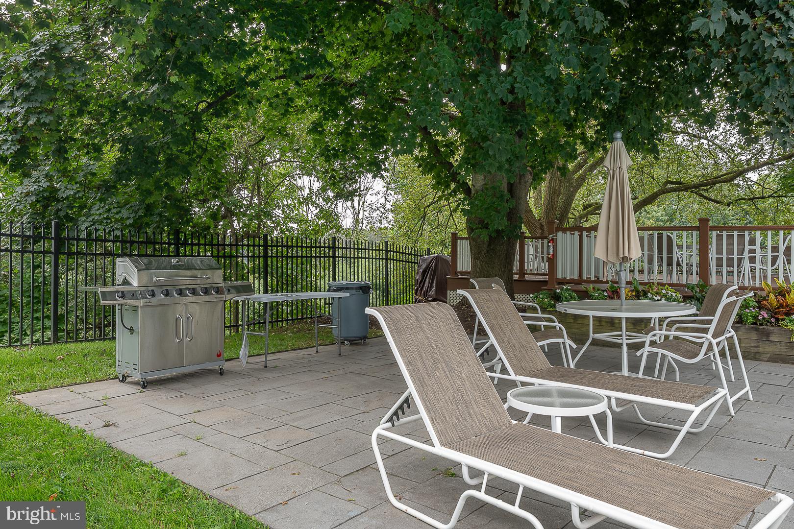 OAK HILL - Residential