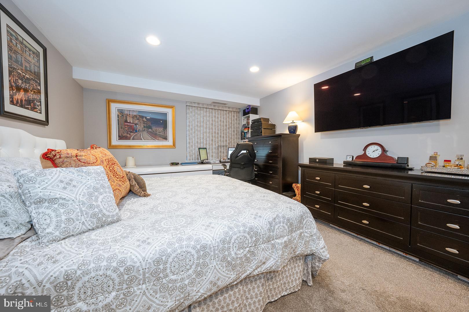 OAK HILL - Residential