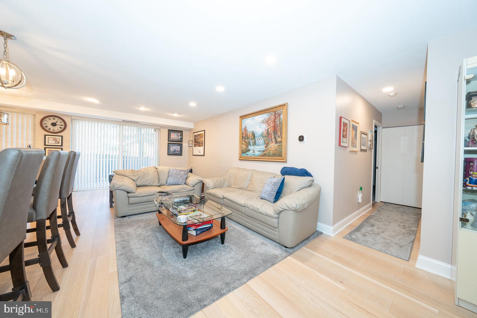 OAK HILL - Residential