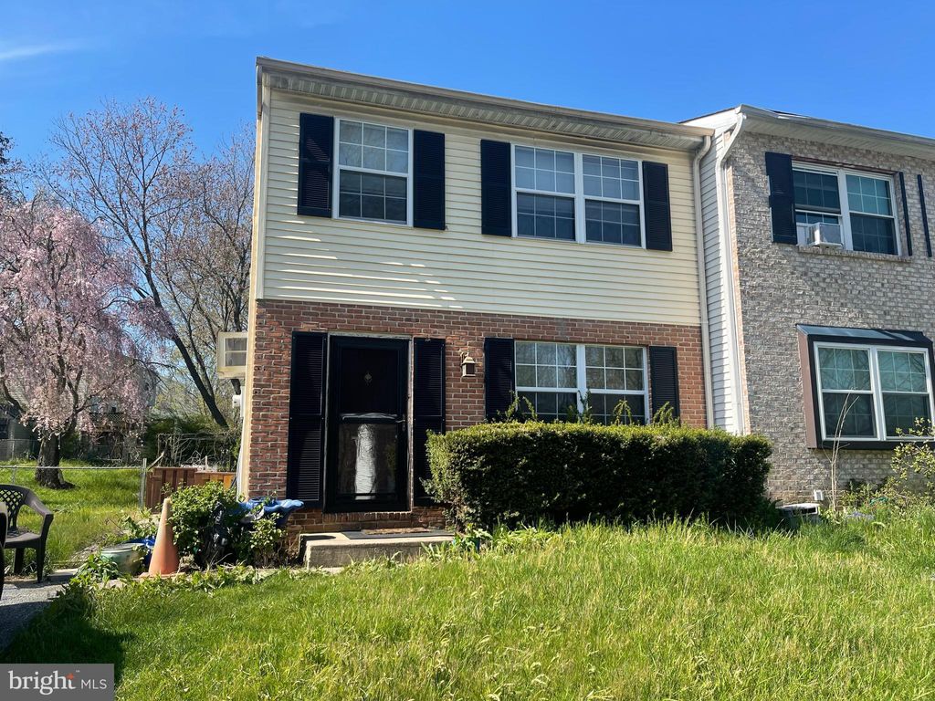 Photo of 1007 Monticello Lane, Lancaster, PA 17603 (MLS # PALA2049412)