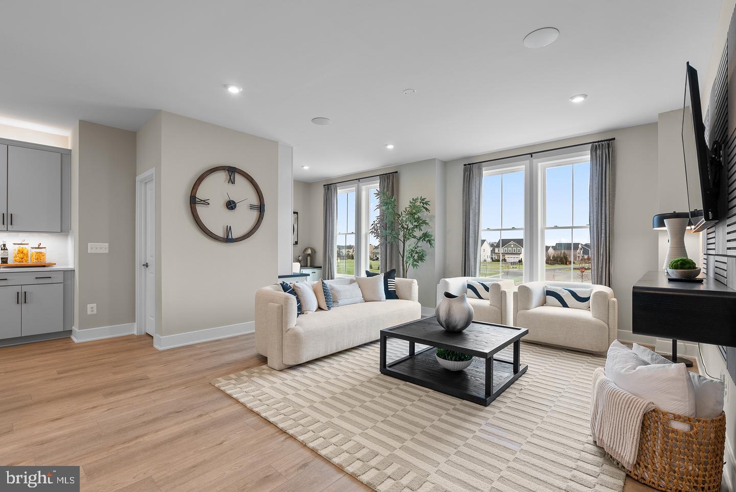 1 SWANSONG PLACE TEAGAN 24-F2