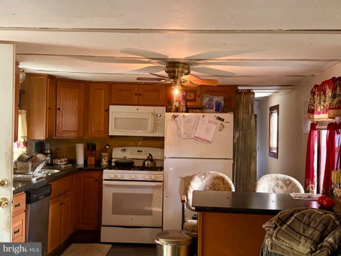 Mobile Home For Sale - 800 College Drive #61<br/> Cumberland County, VINELAND, NJ 08360