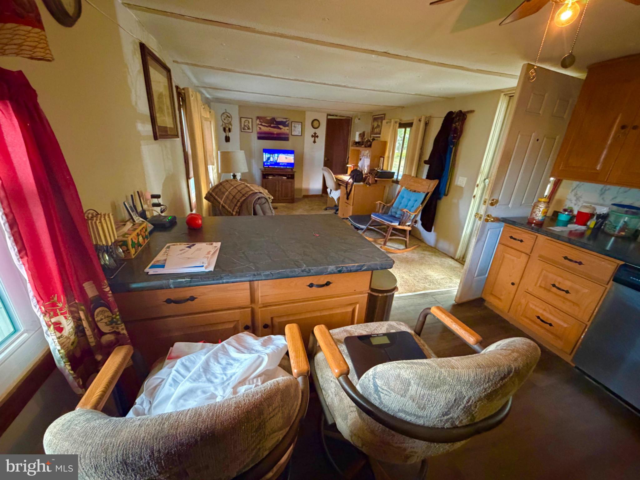 800 COLLEGE DRIVE 61