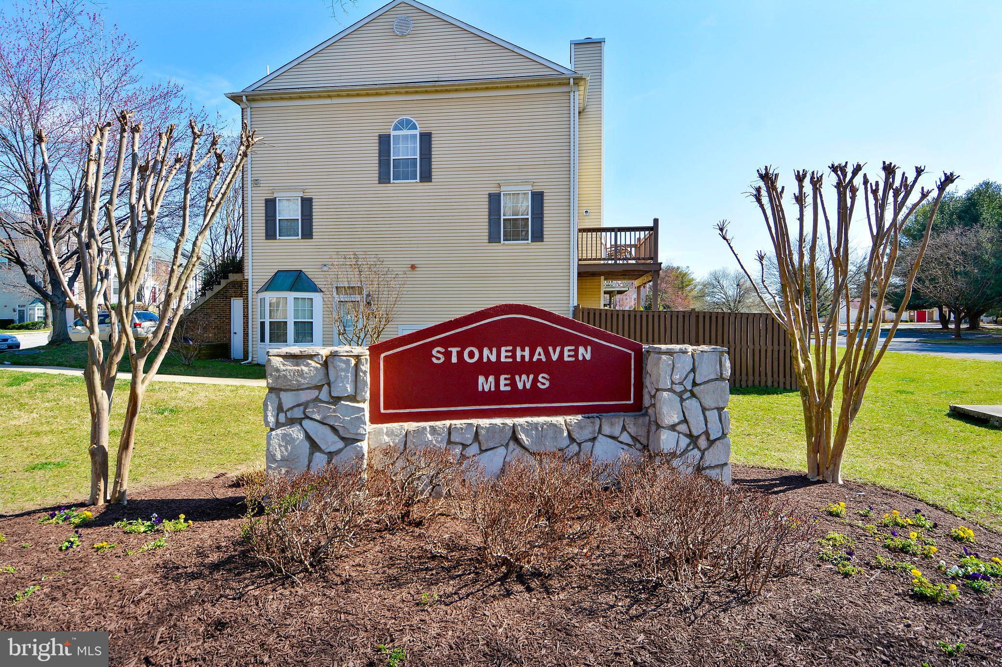 STONEHAVEN MEWS - Residential Lease