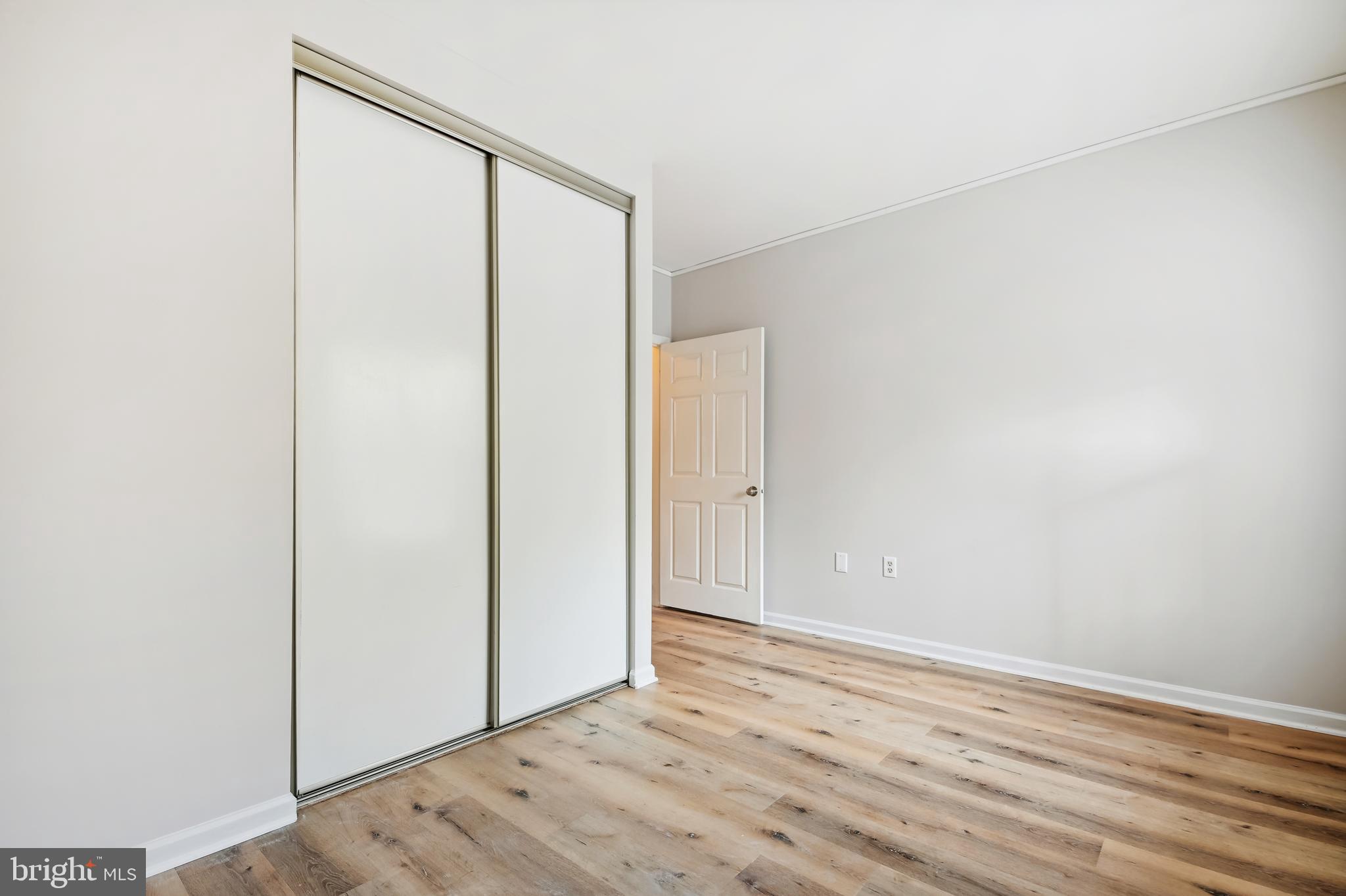 STONEHAVEN MEWS - Residential Lease