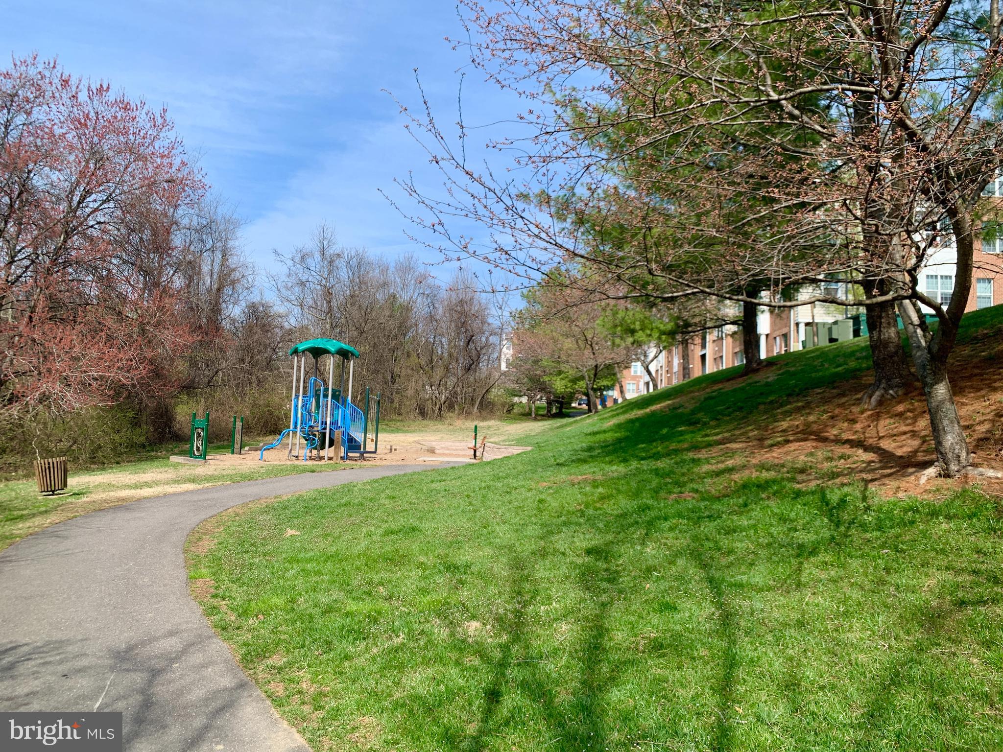 FIELDSTONE - Residential