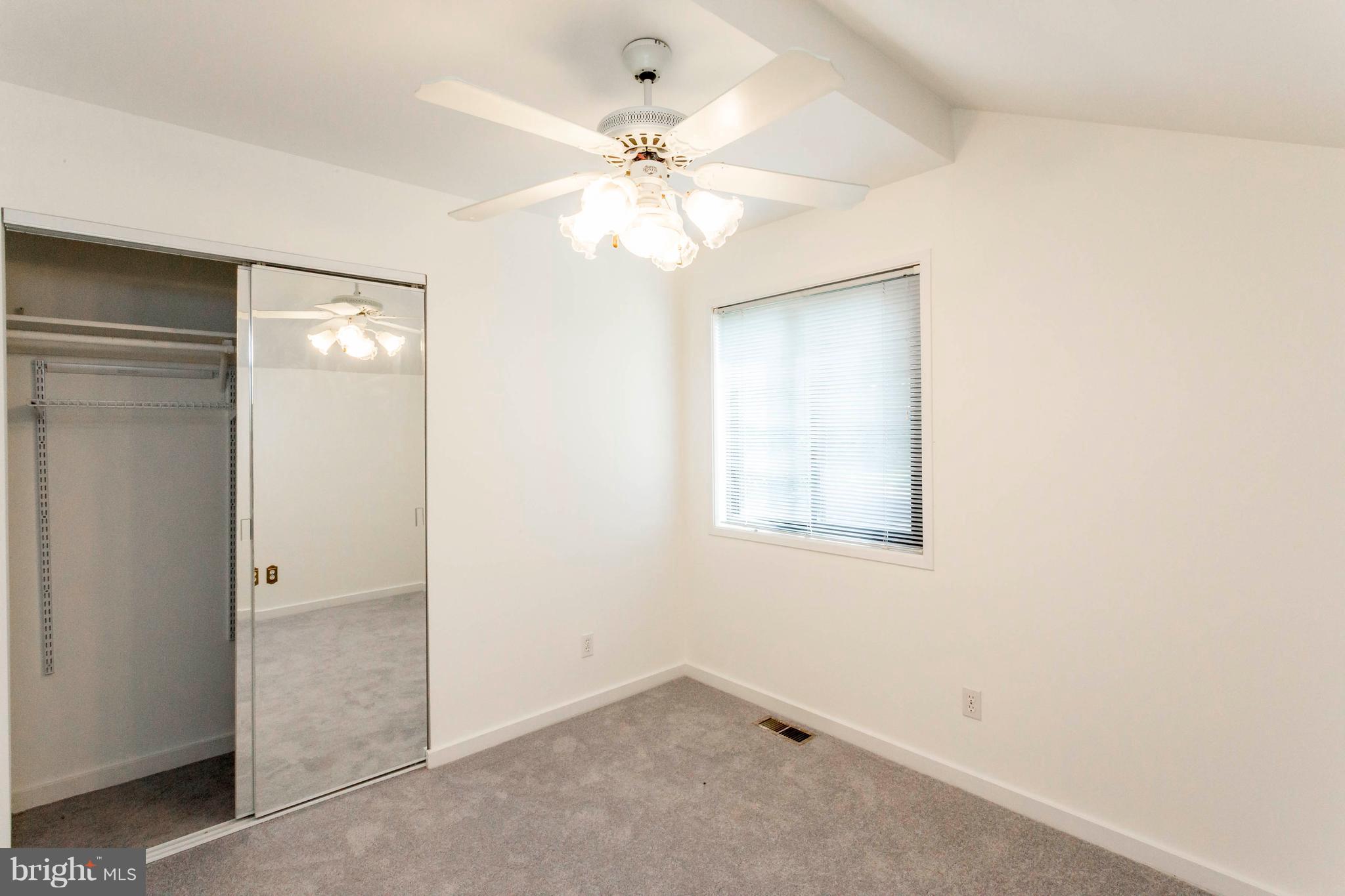 STONEYBROOKE - Residential