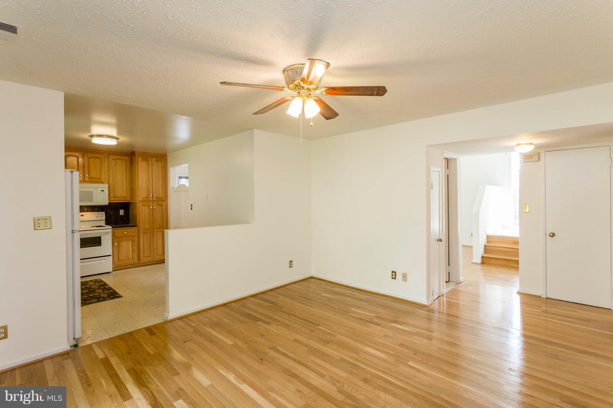 STONEYBROOKE - Residential