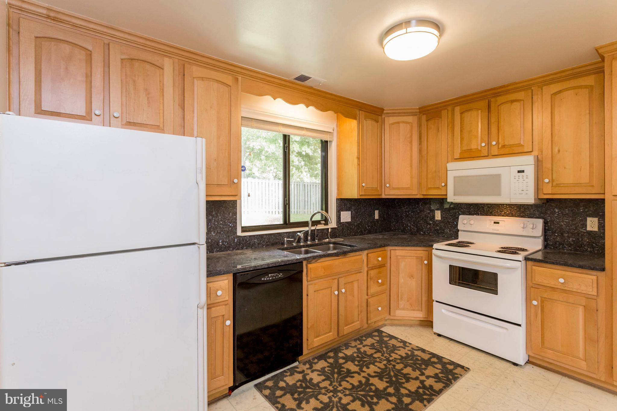 STONEYBROOKE - Residential