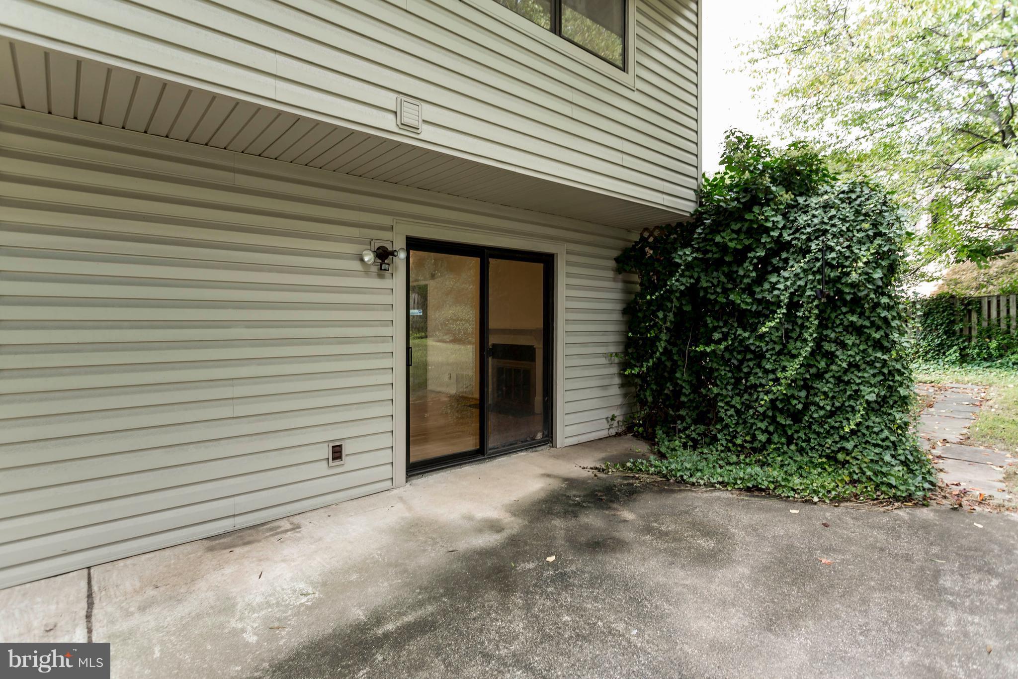 STONEYBROOKE - Residential