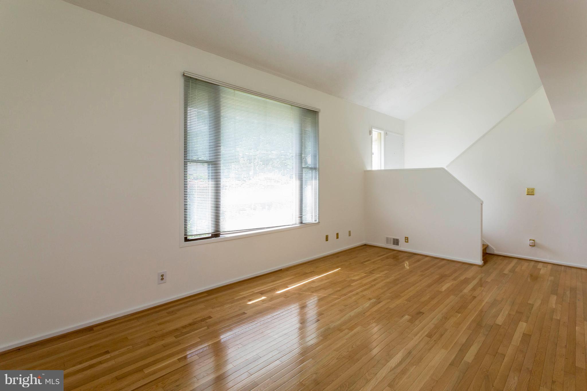 STONEYBROOKE - Residential