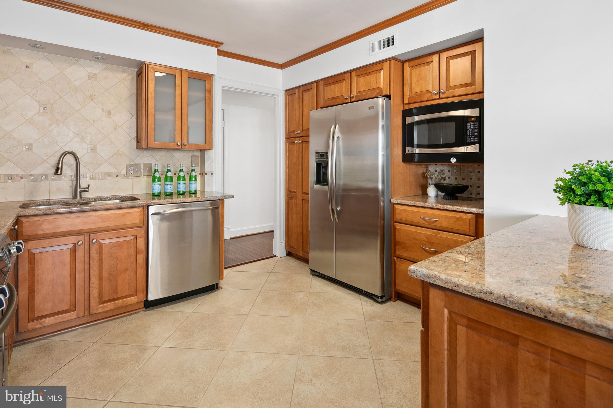 THE BELVEDERE CONDOMINIUM - Residential