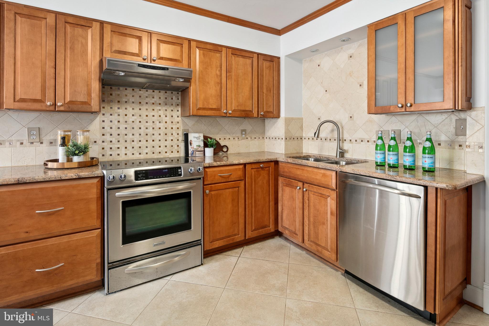 THE BELVEDERE CONDOMINIUM - Residential