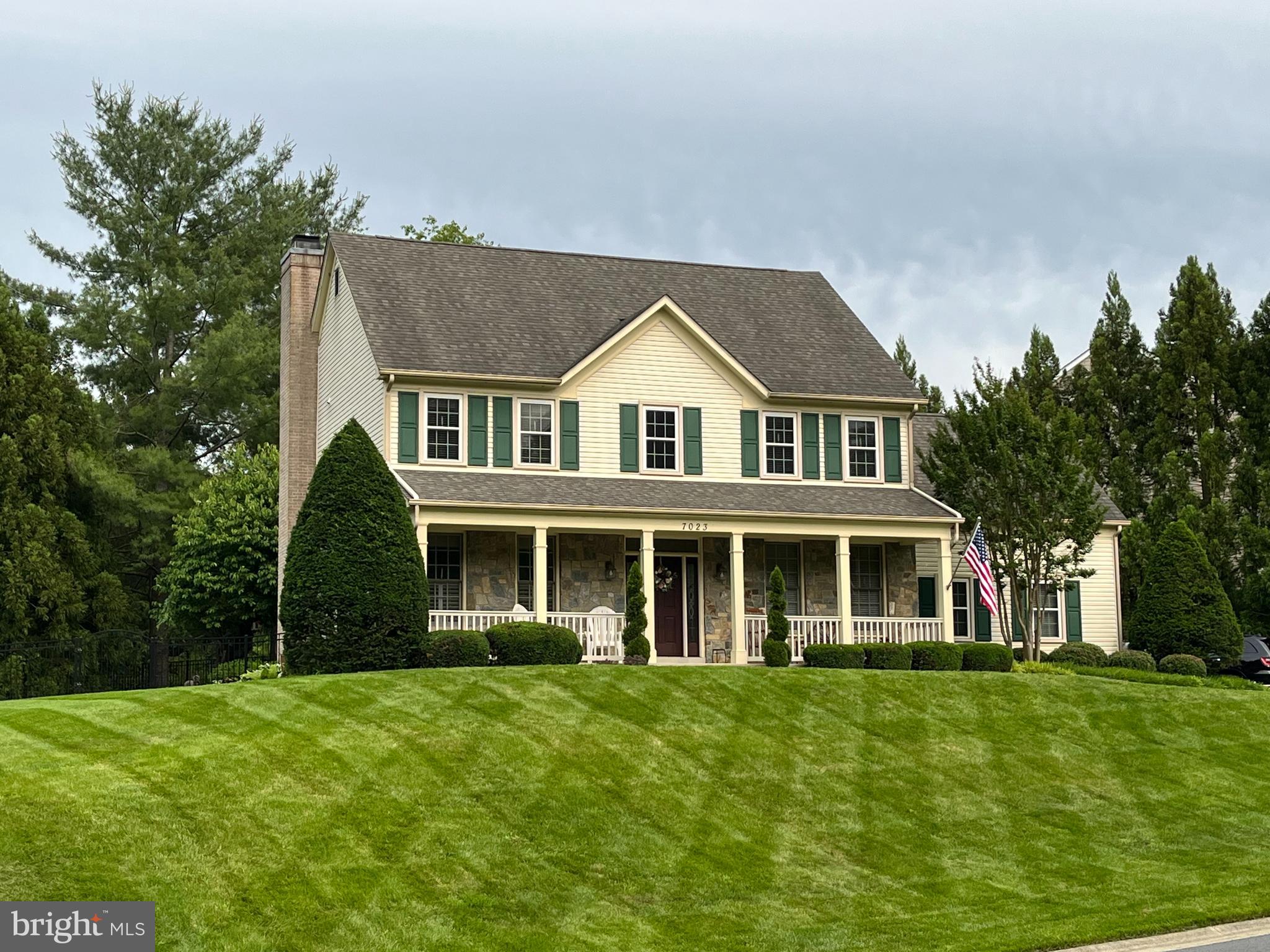 7023 CLUB HOUSE CIRCLE