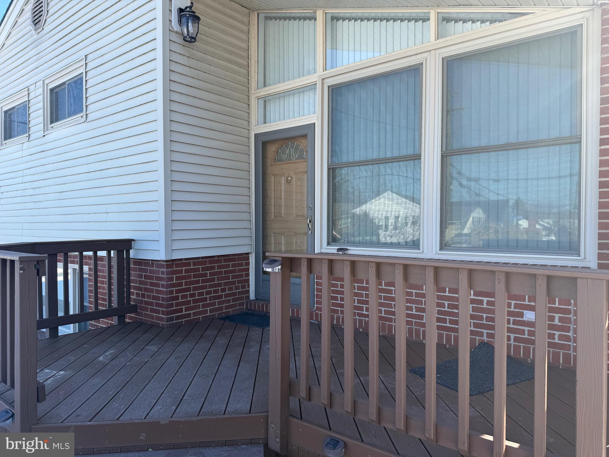 6323 HILLCREST PLACE