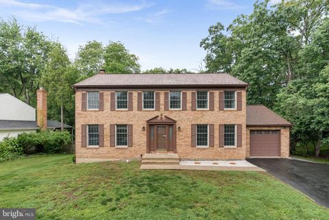 128 APPLEGATE DRIVE STERLING VA 20164