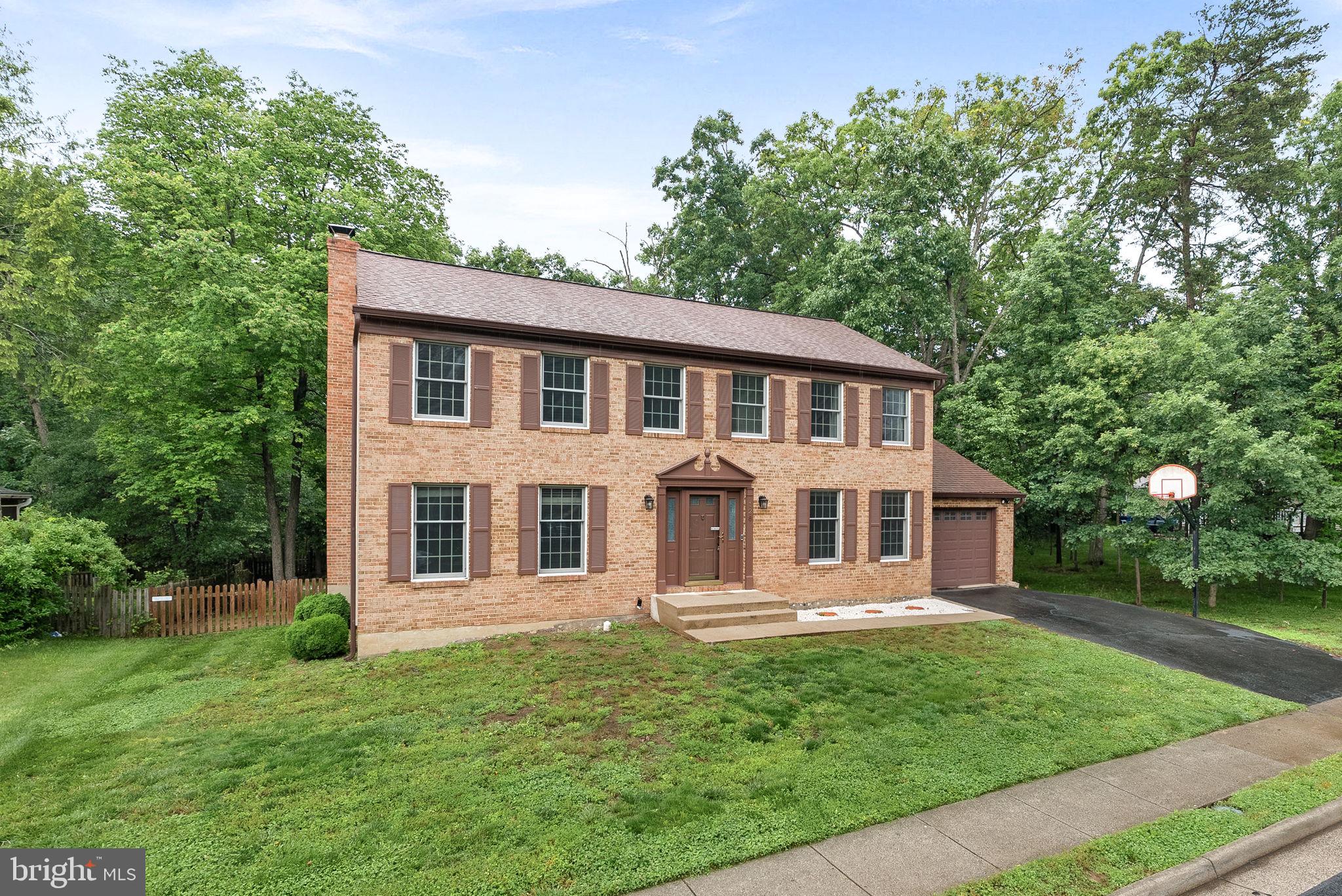 128 APPLEGATE DRIVE