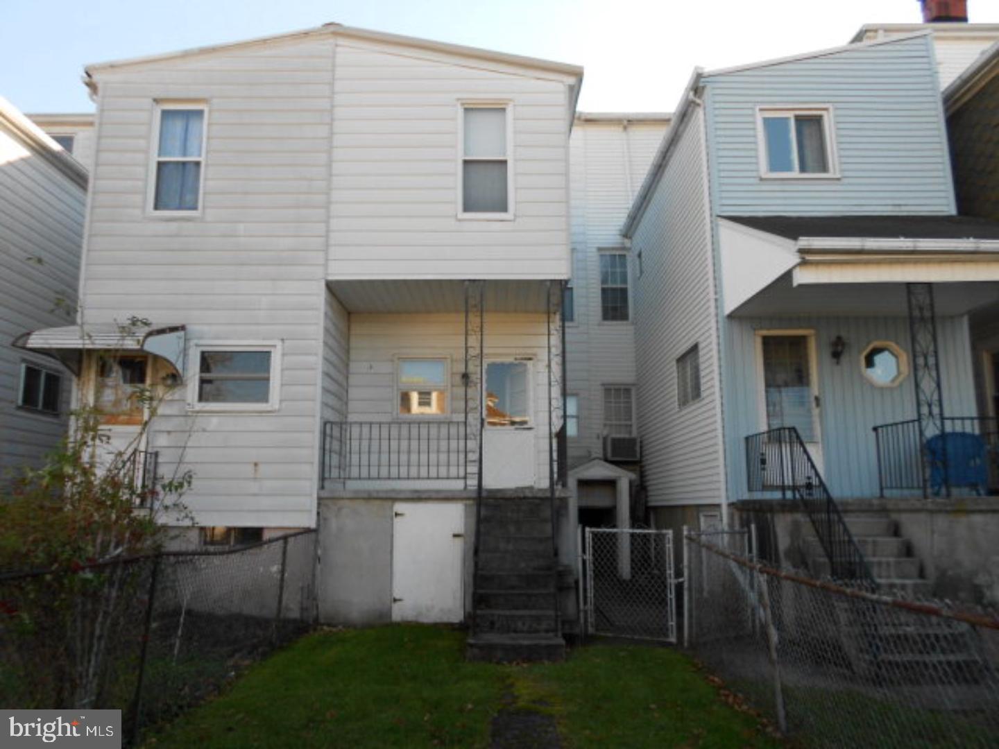 YORKVILLE - Residential